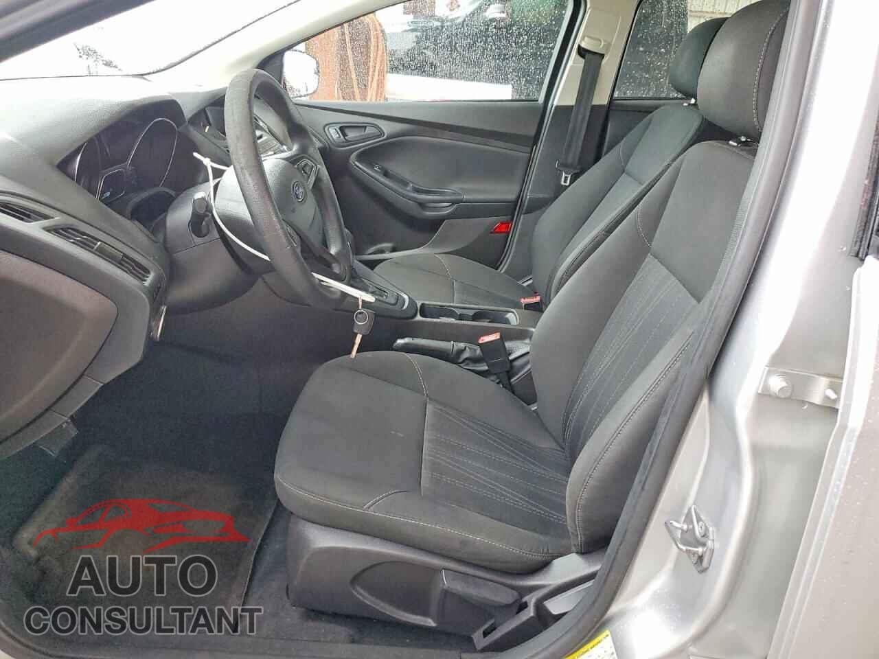 FORD FOCUS 2016 - 1FADP3E21GL279952