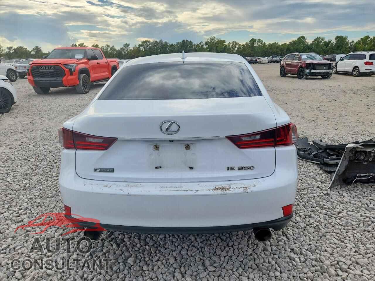 LEXUS IS 2016 - JTHBE1D25G5025855