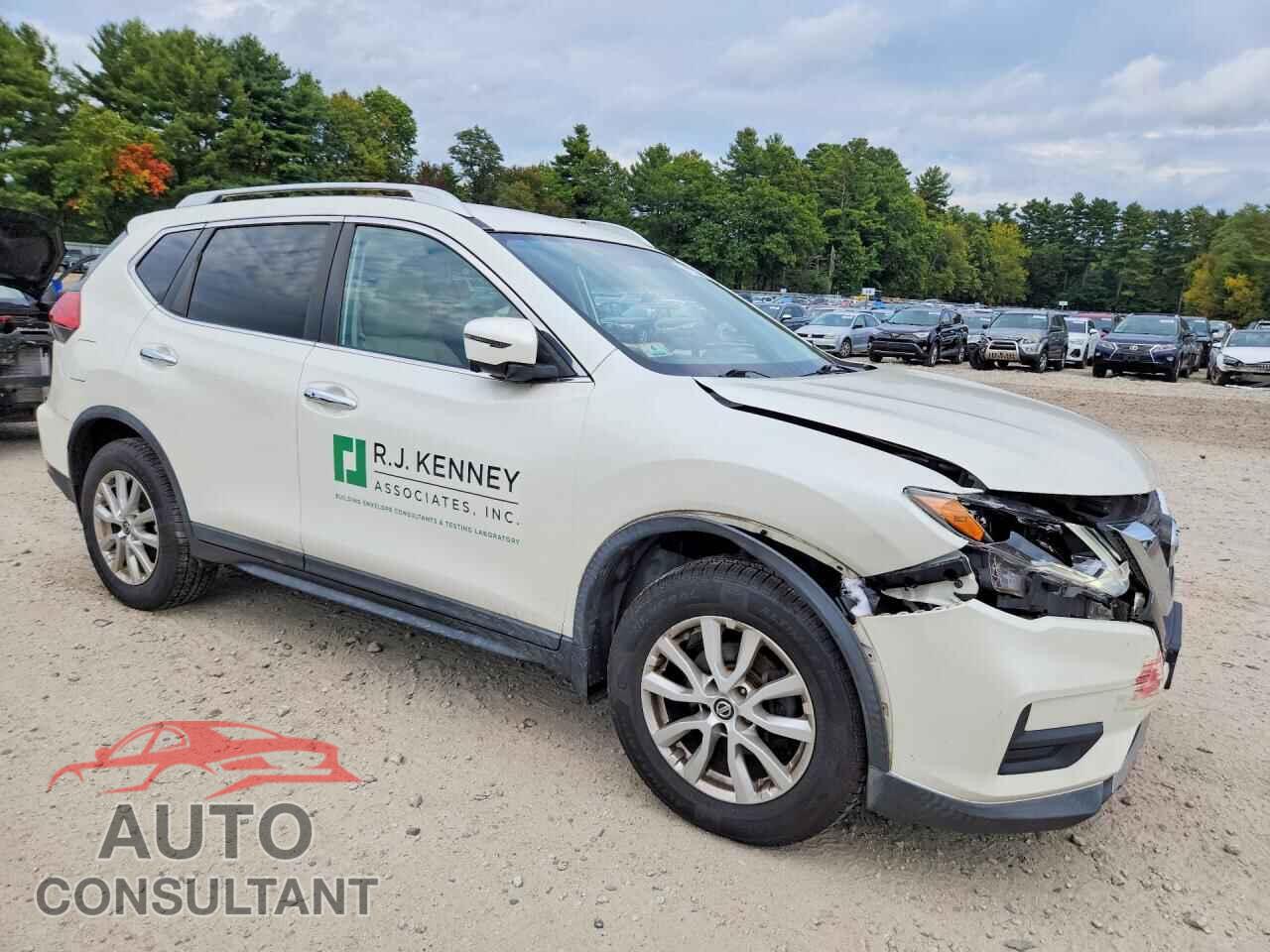 NISSAN ROGUE 2017 - KNMAT2MV5HP515401