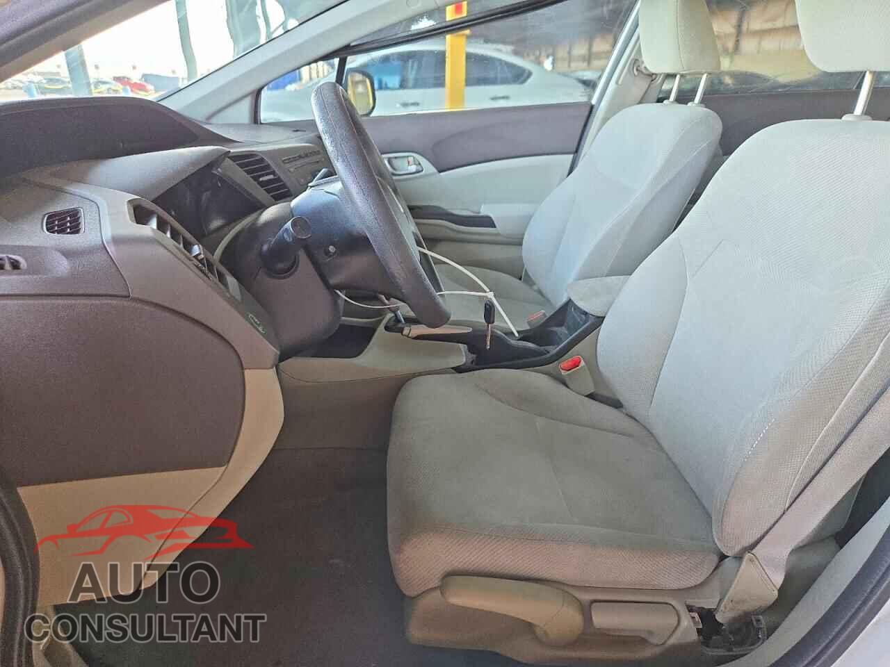 HONDA CIVIC 2012 - 2HGFB2F52CH612320
