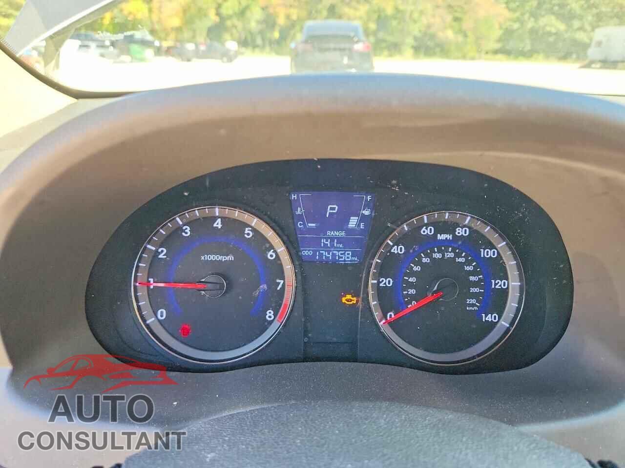 HYUNDAI ACCENT 2014 - KMHCU4AE6EU590087