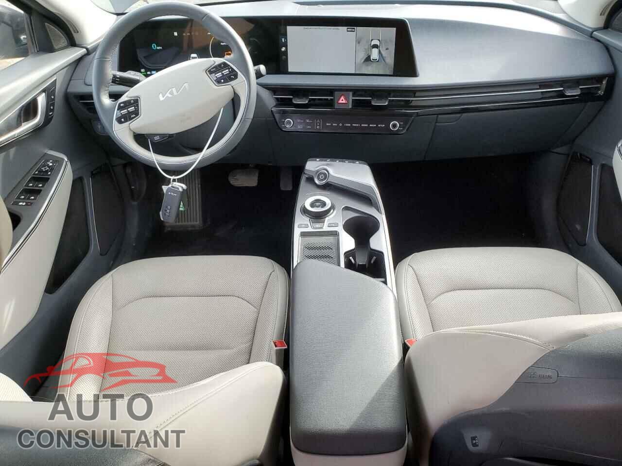 KIA EV6 LIGHT 2022 - KNDC3DLC7N5075855
