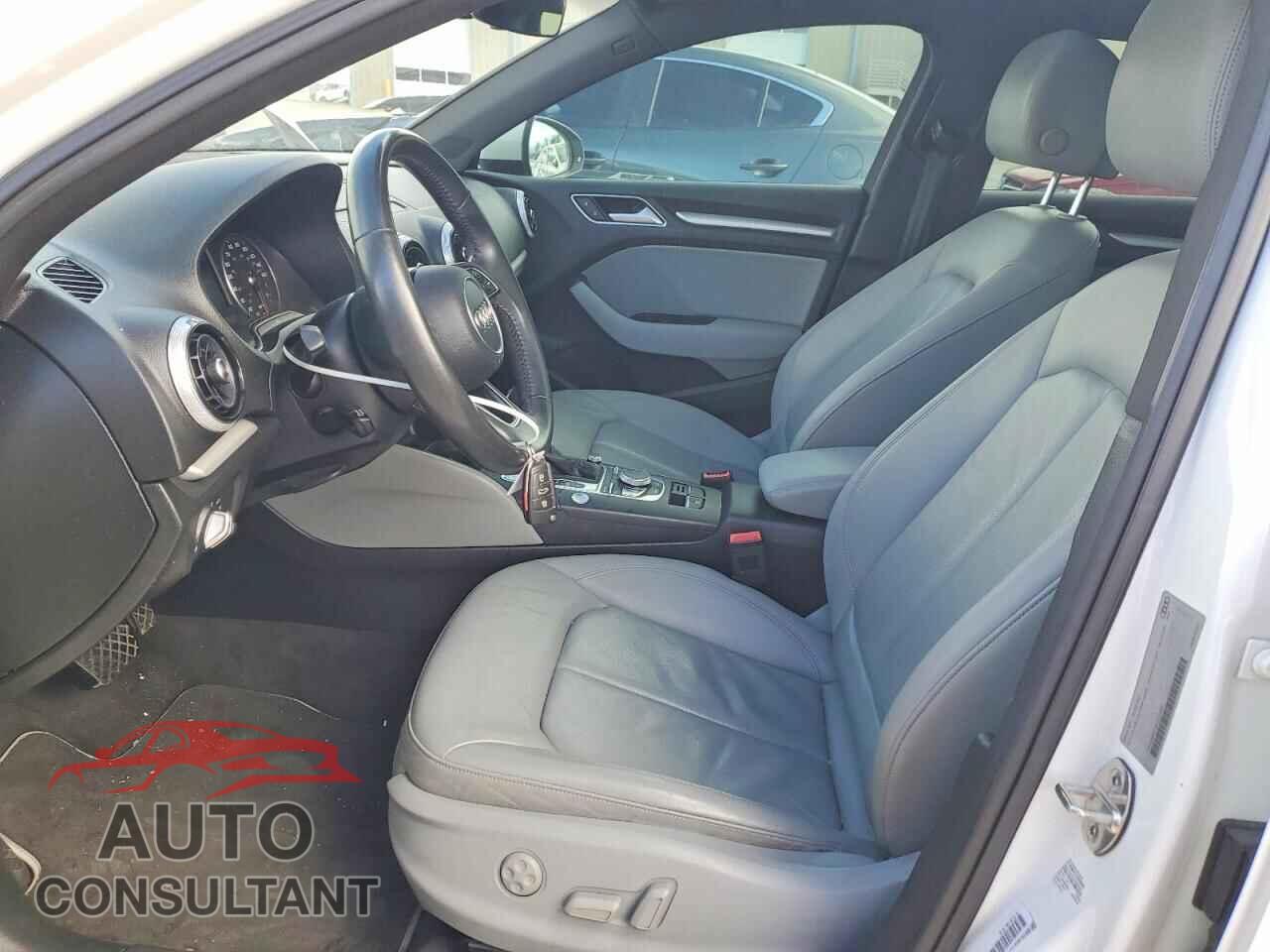 AUDI A3 2017 - WAUB8GFF0H1027045
