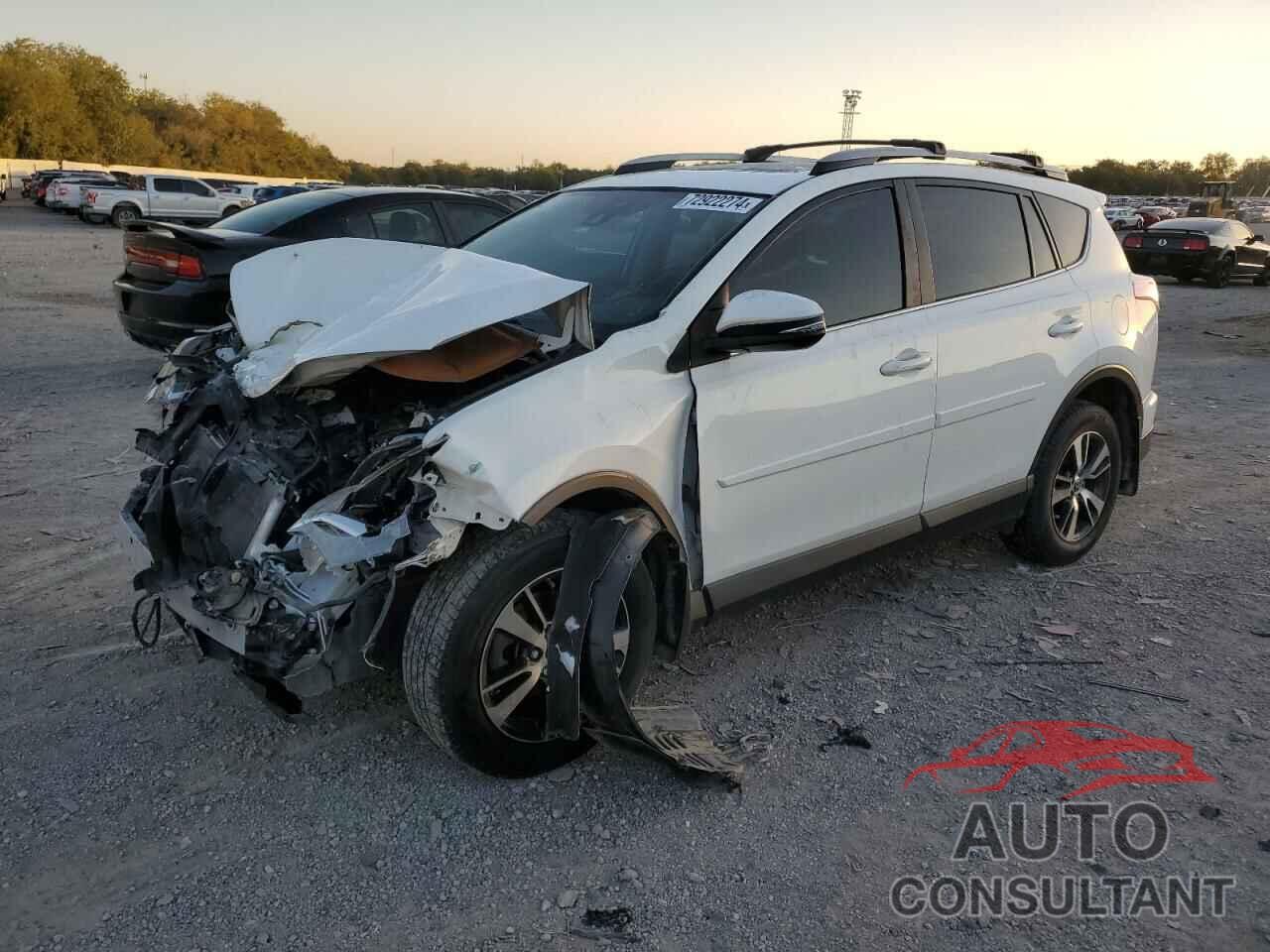 TOYOTA RAV4 2018 - JTMWFREV6JJ724286