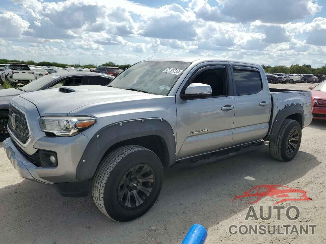 TOYOTA TACOMA 2018 - 3TMCZ5ANXJM138590