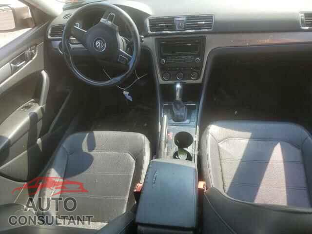 VOLKSWAGEN PASSAT 2015 - 1VWAT7A37FC038035