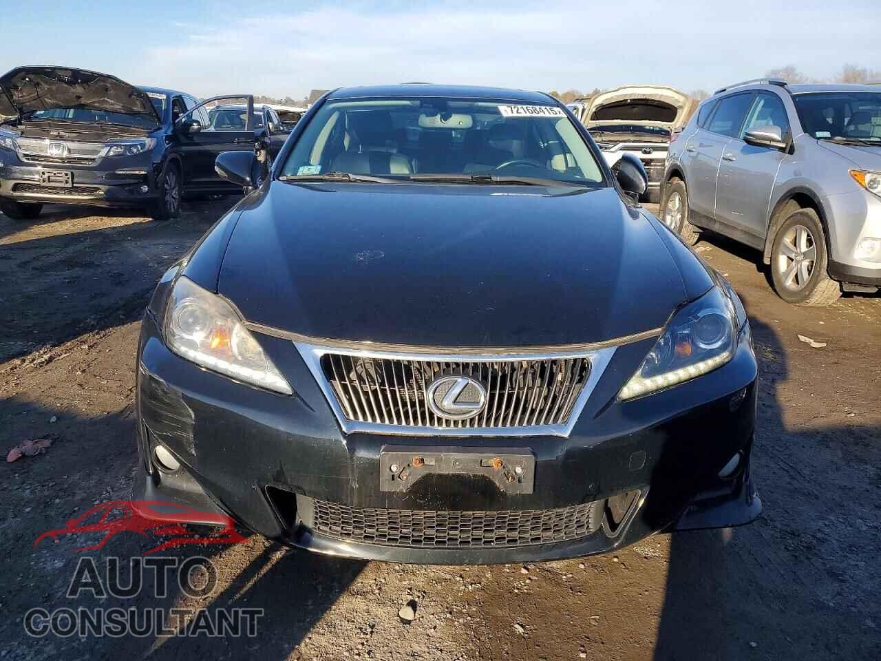 LEXUS IS 2011 - JTHCF5C27B5047407