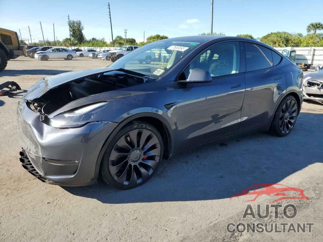 TESLA MODEL Y 2021 - 5YJYGDEFXMF262876