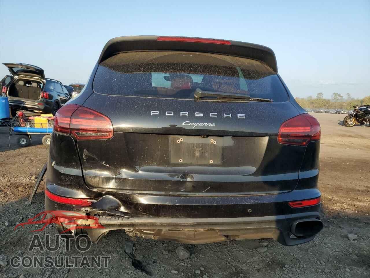 PORSCHE CAYENNE 2017 - WP1AA2A2XHKA85117