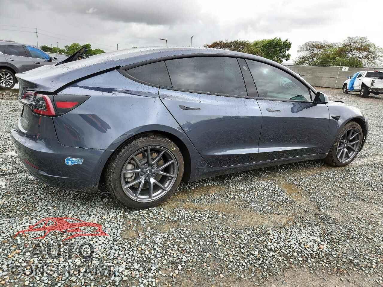 TESLA MODEL 3 2021 - 5YJ3E1EB0MF879621