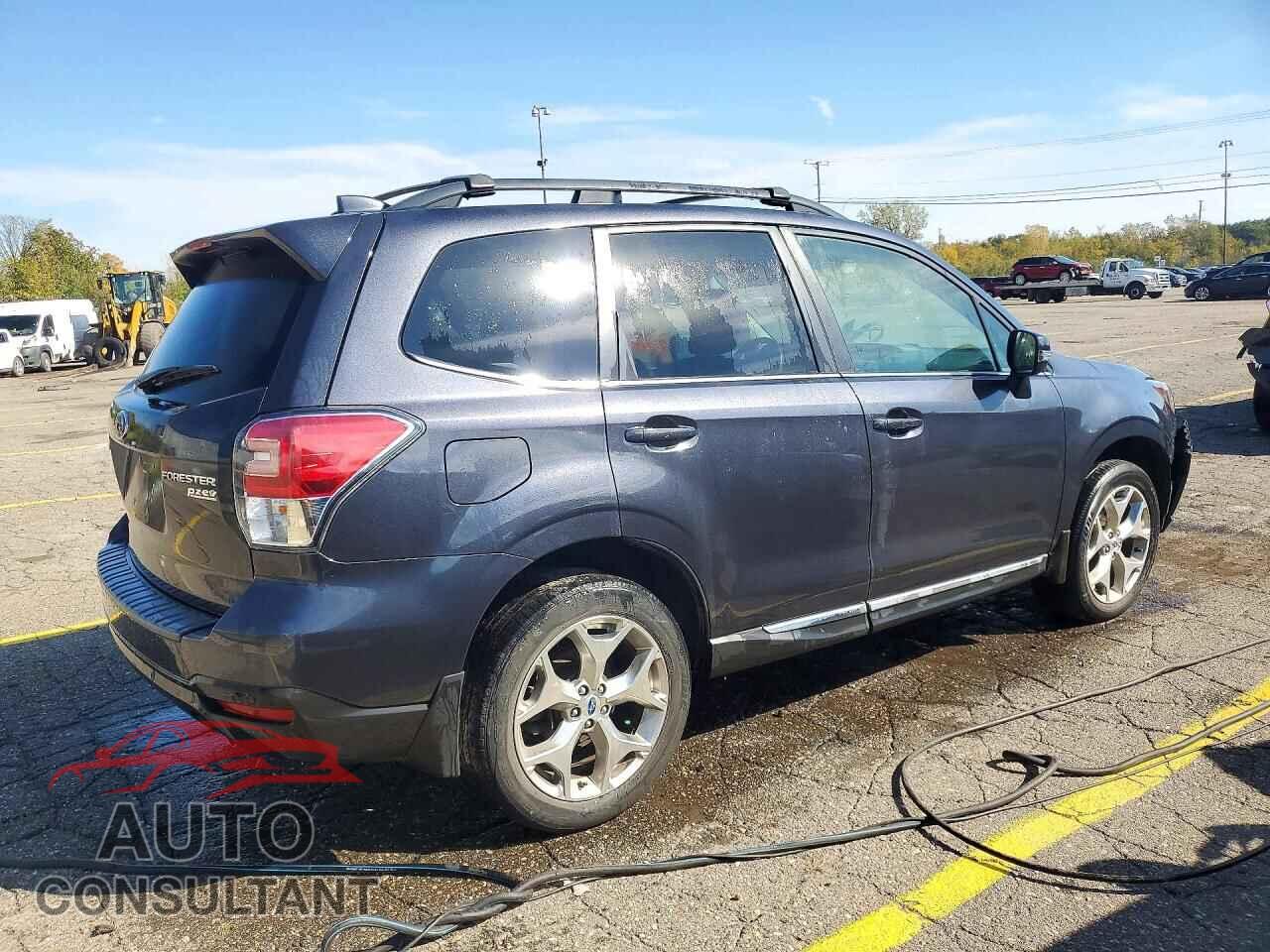 SUBARU FORESTER 2017 - JF2SJAWC8HH804493