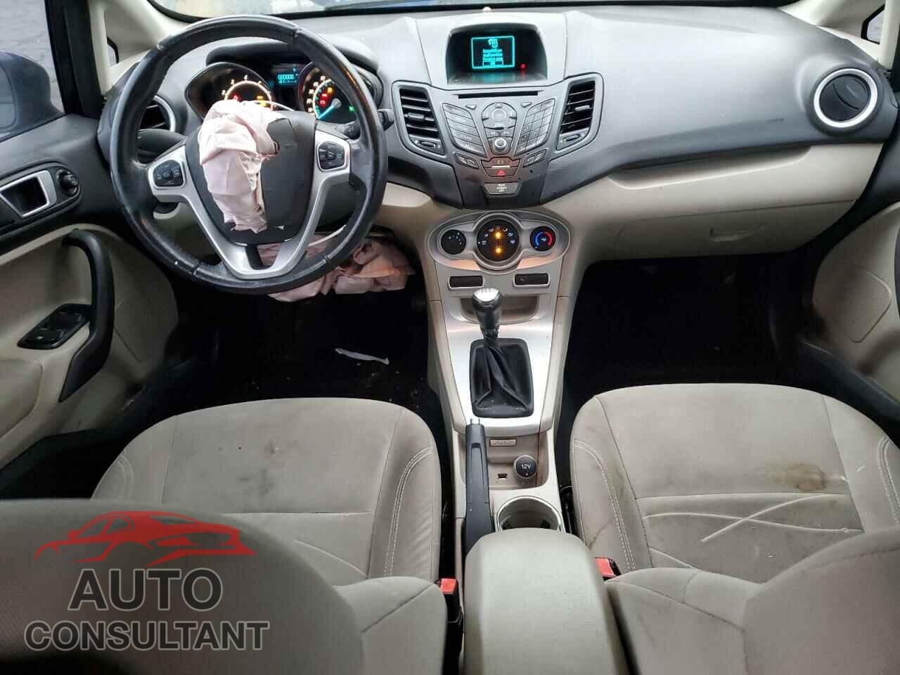 FORD FIESTA 2016 - 3FADP4EJ1GM109036