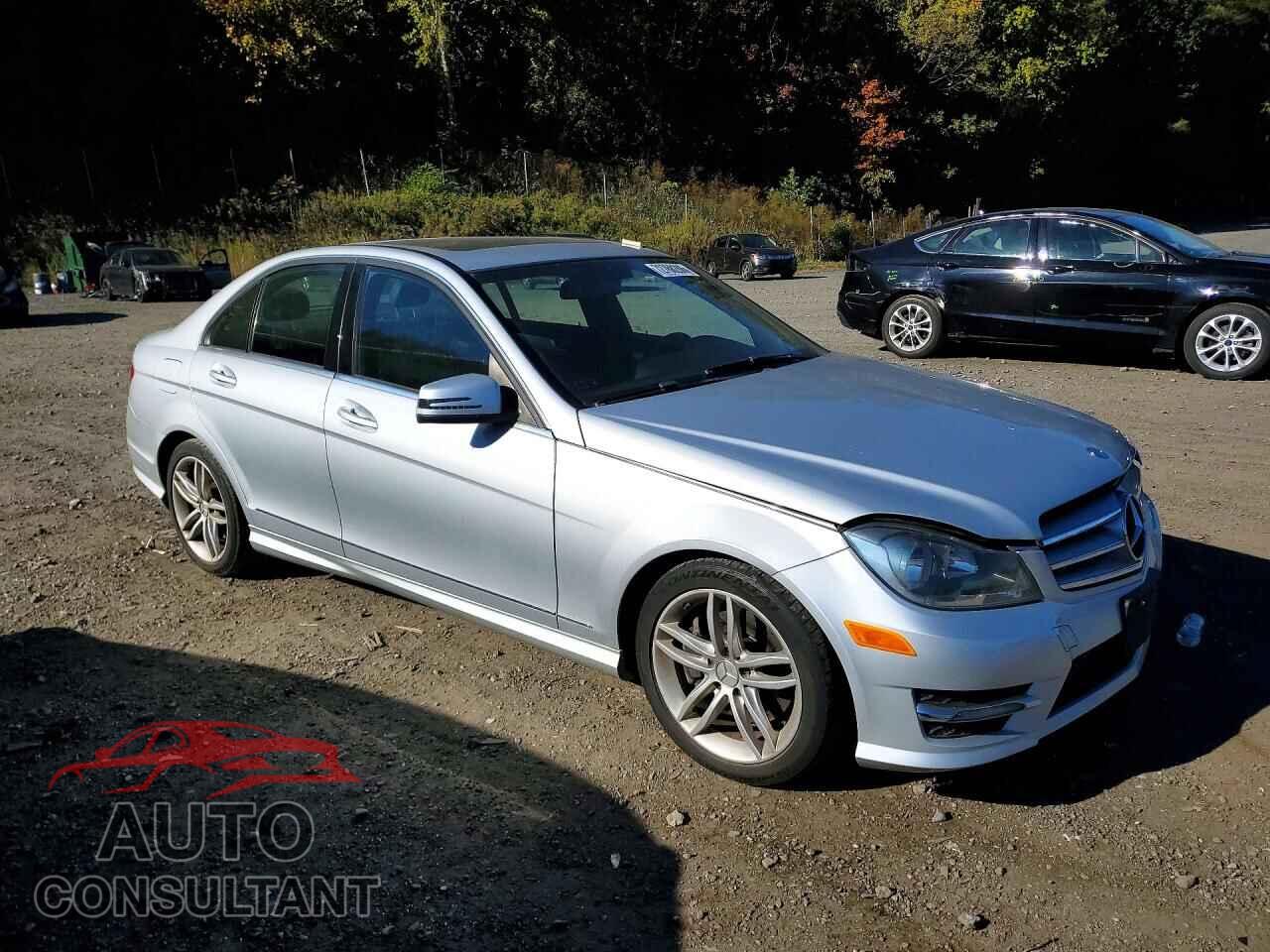 MERCEDES-BENZ C-CLASS 2013 - WDDGF8AB7DR274380