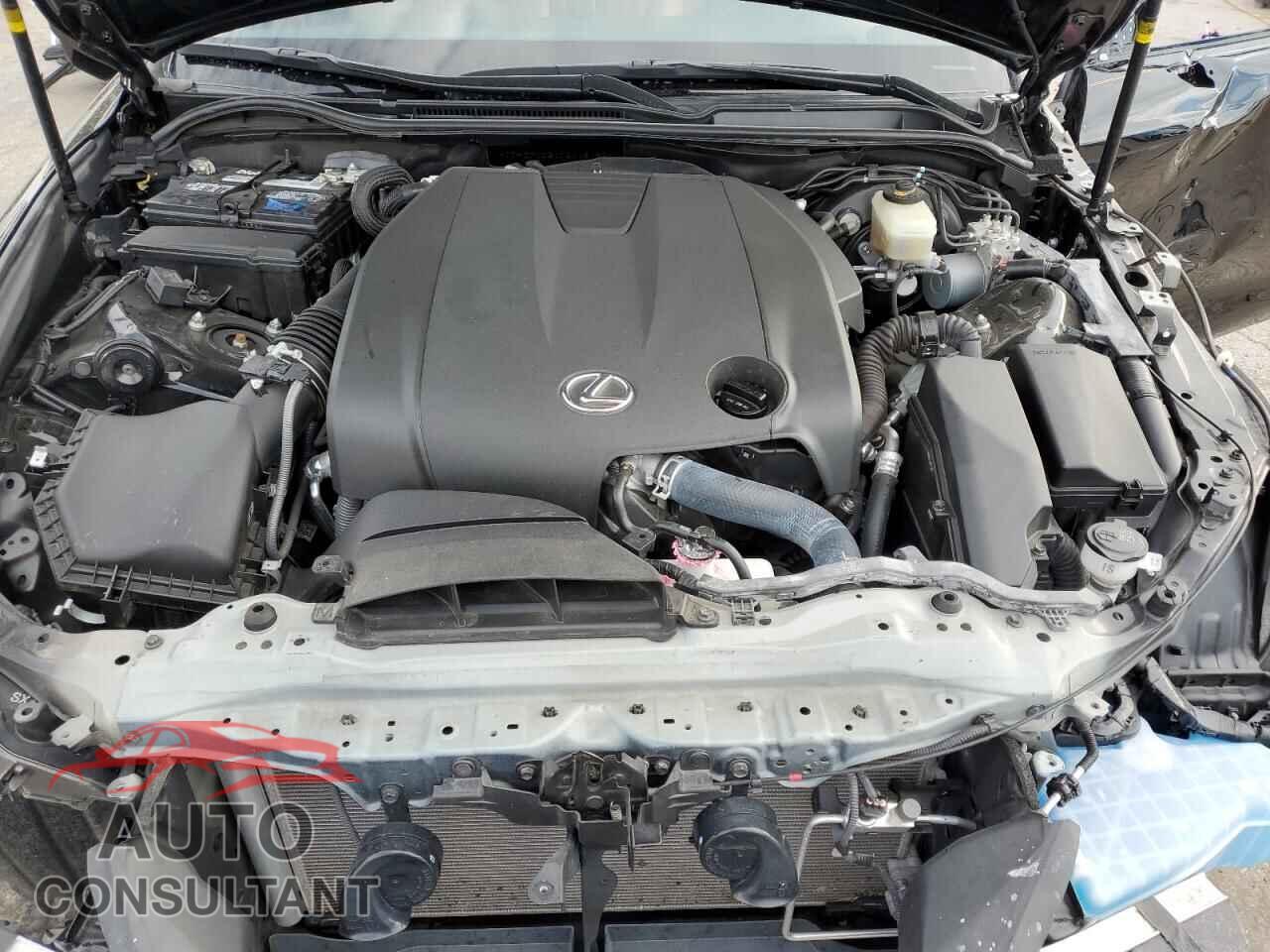 LEXUS IS 2015 - JTHCF1D21F5018496