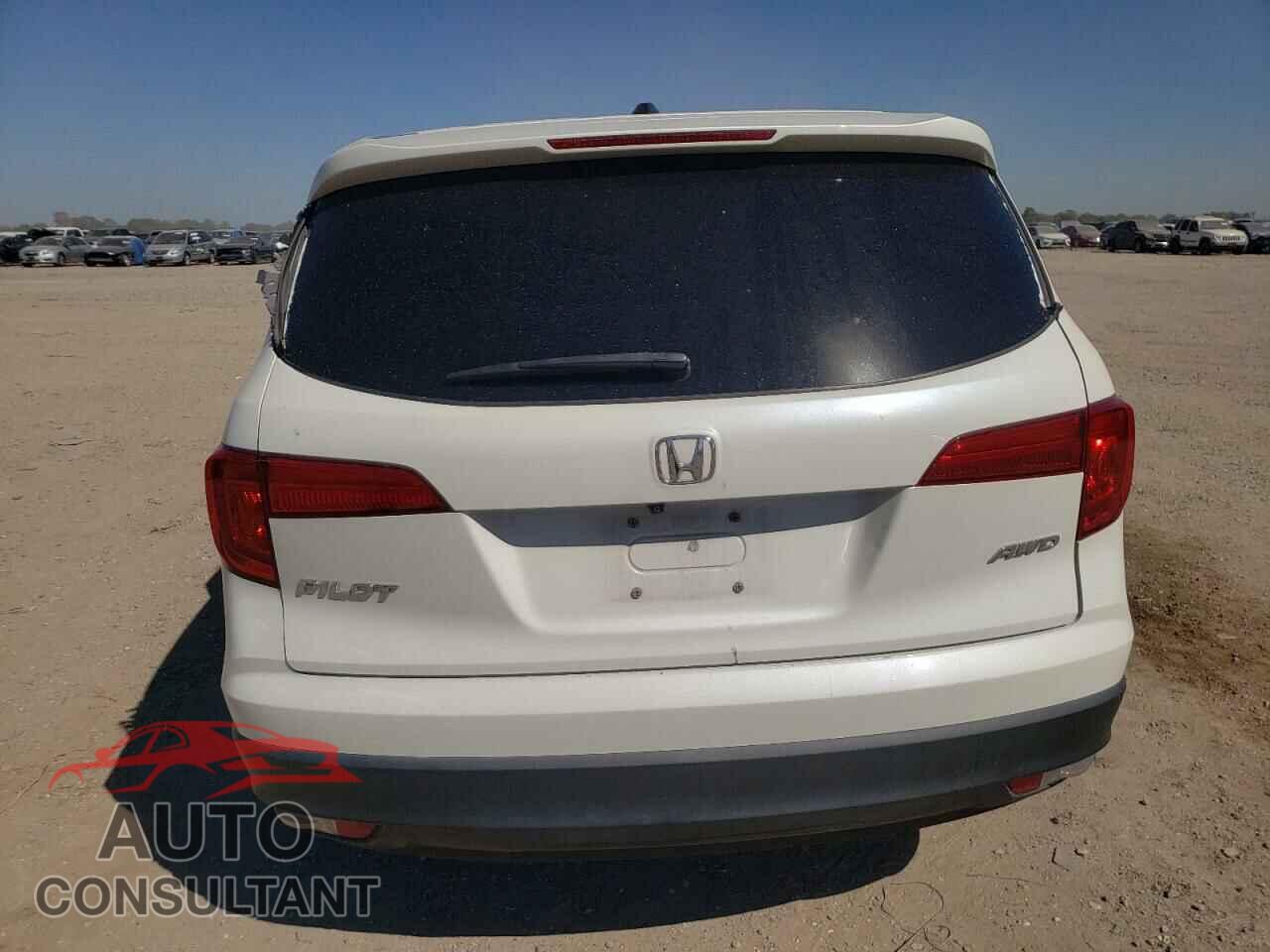 HONDA PILOT 2017 - 5FNYF6H72HB102631