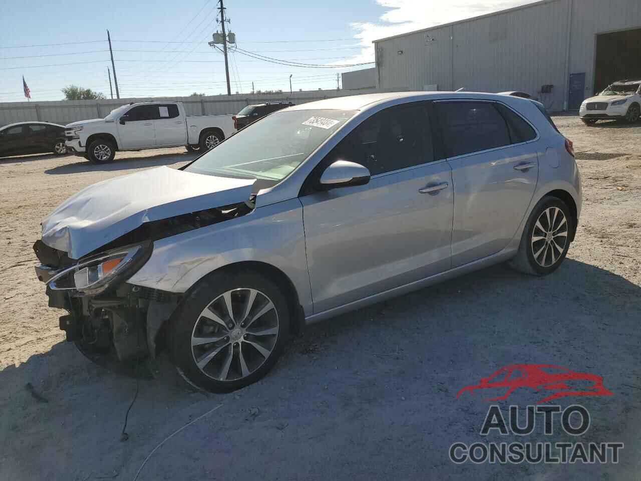 HYUNDAI ELANTRA 2018 - KMHH35LE0JU011293