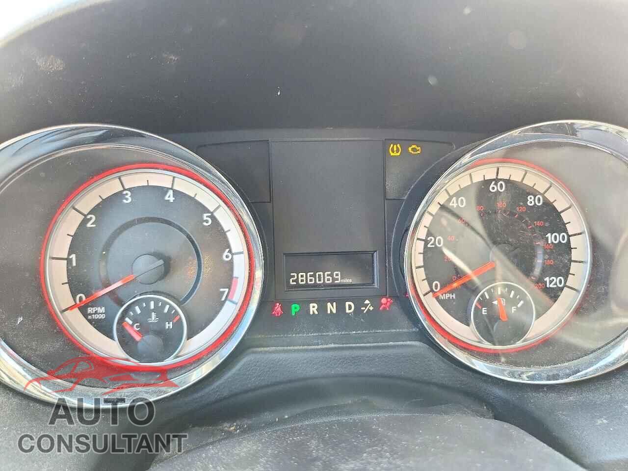DODGE CARAVAN 2015 - 2C4RDGCG1FR668031