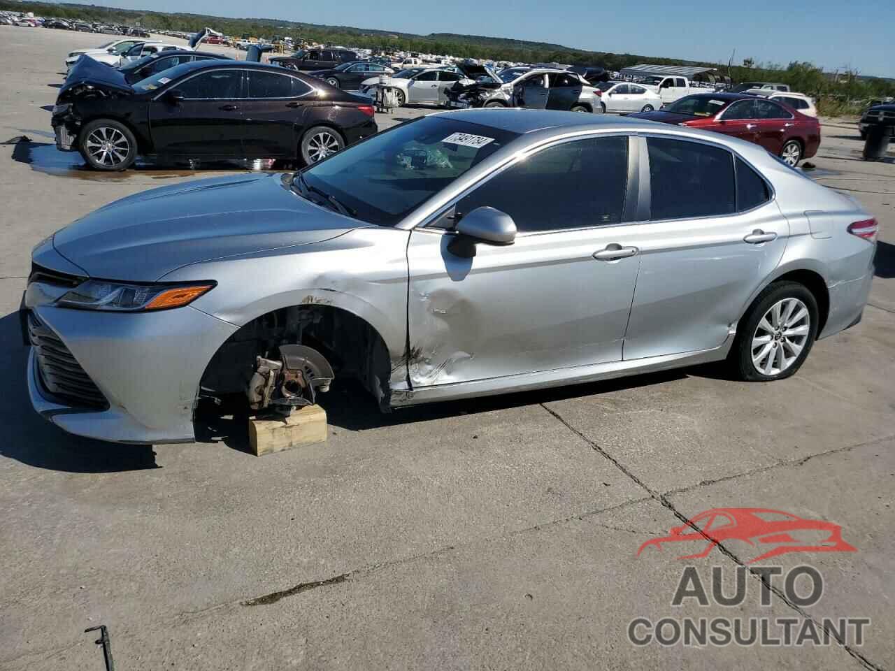 TOYOTA CAMRY 2018 - JTNB11HK8J3013673