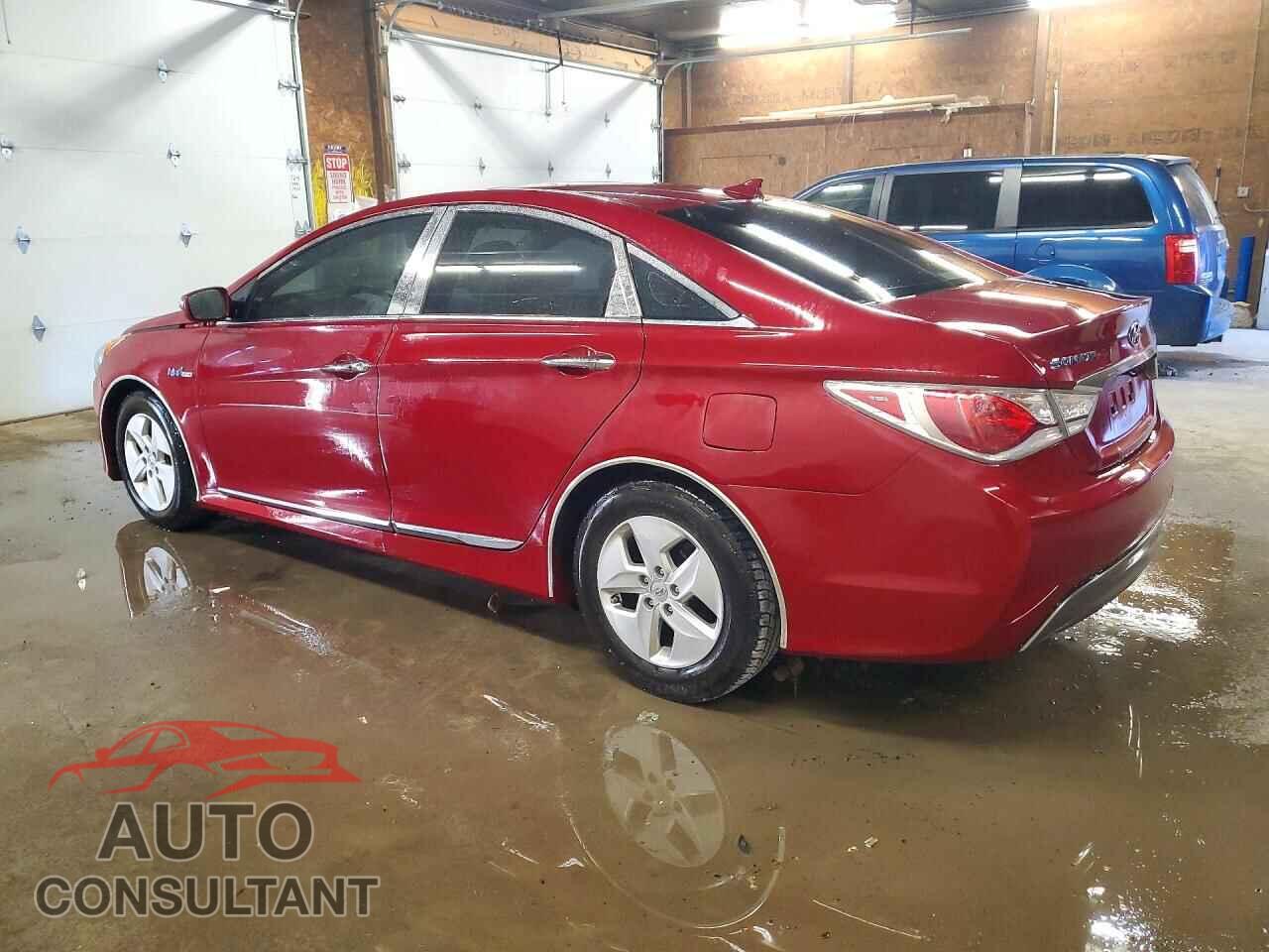 HYUNDAI SONATA 2012 - KMHEC4A40CA043933