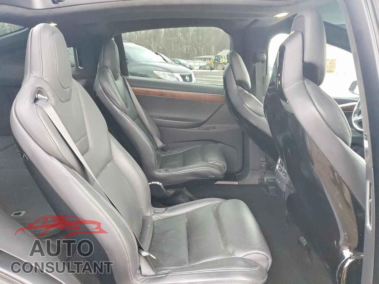 TESLA MODEL X 2016 - 5YJXCBE20GF024239