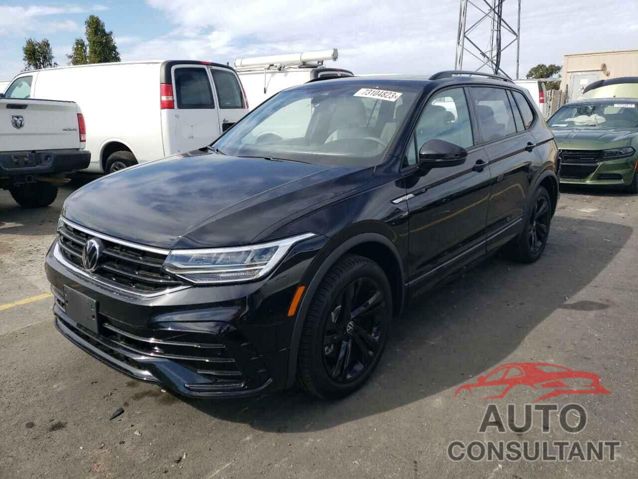 VOLKSWAGEN TIGUAN 2023 - 3VVCB7AX3PM063775