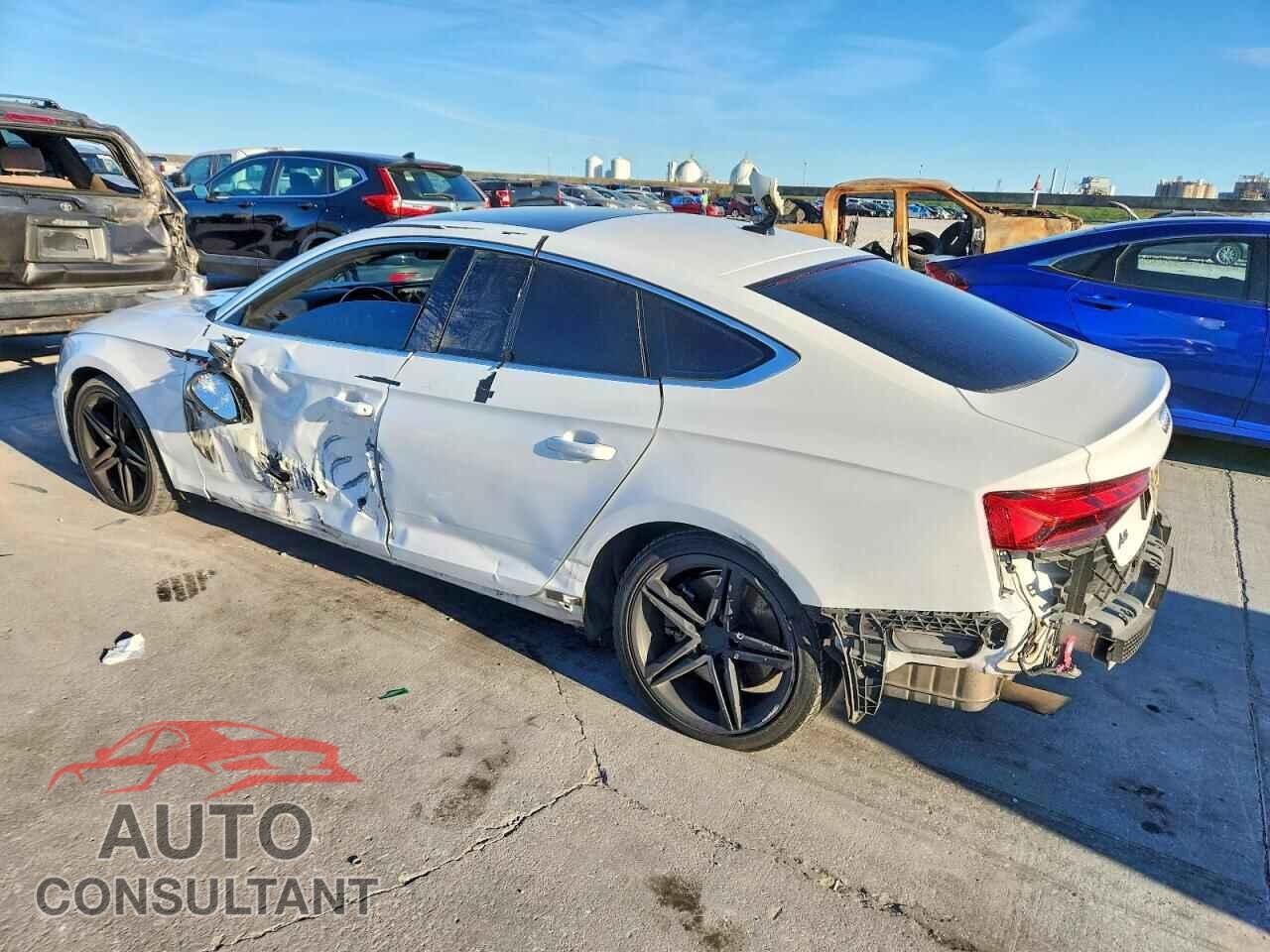AUDI A5 2021 - WAUDACF50MA059212