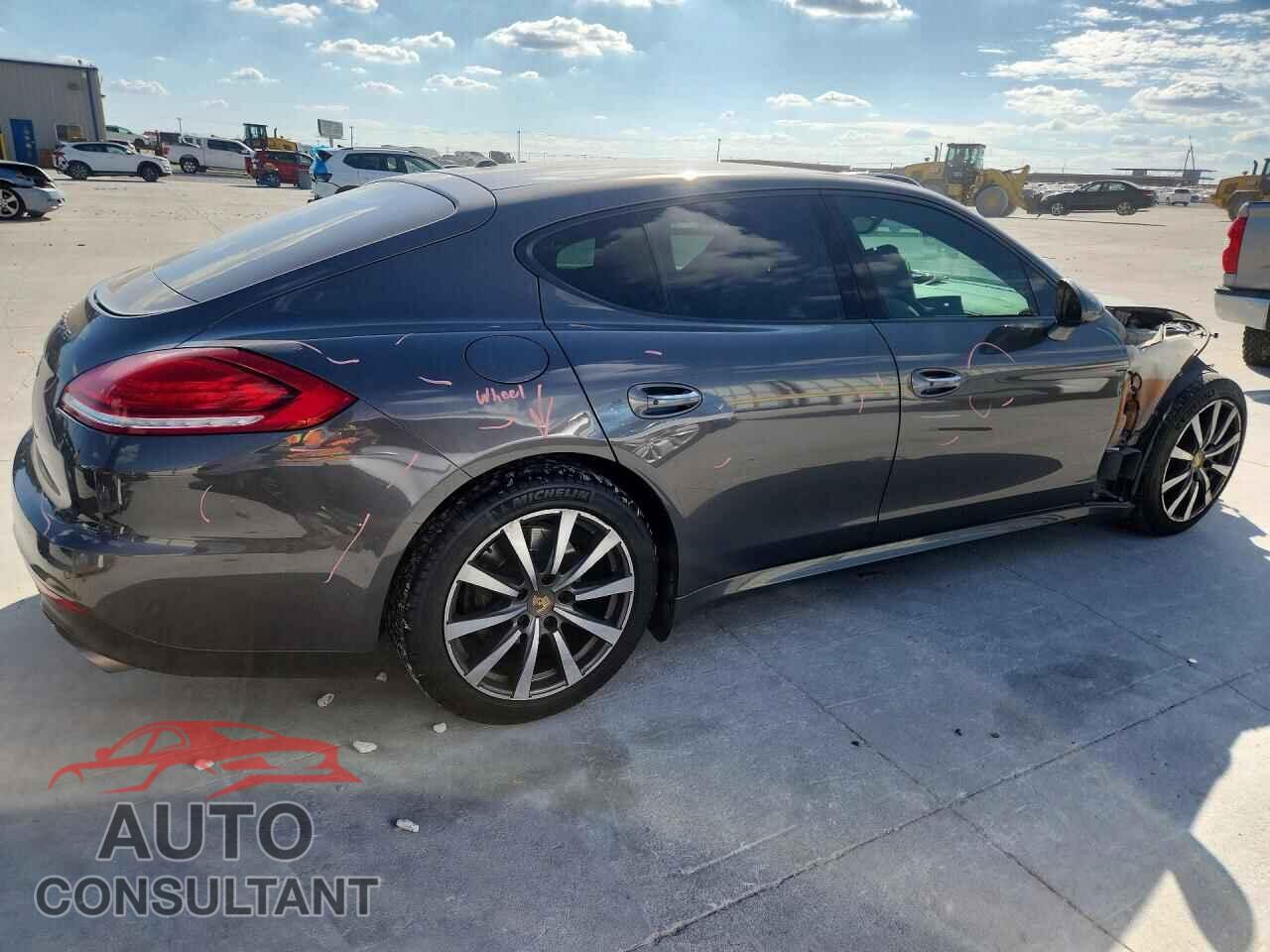 PORSCHE PANAMERA 2015 - WP0AA2A79FL000210
