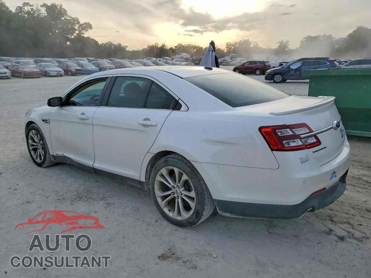 FORD TAURUS 2013 - 1FAHP2E87DG159674