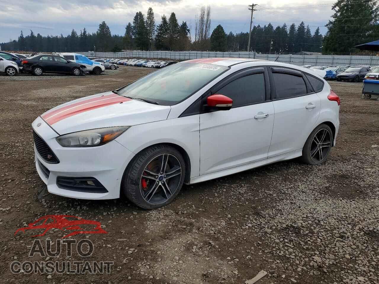 FORD FOCUS 2016 - 1FADP3L98GL225662