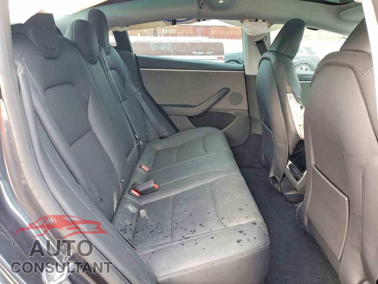 TESLA MODEL 3 2024 - 5YJ3E1EA3RF870961