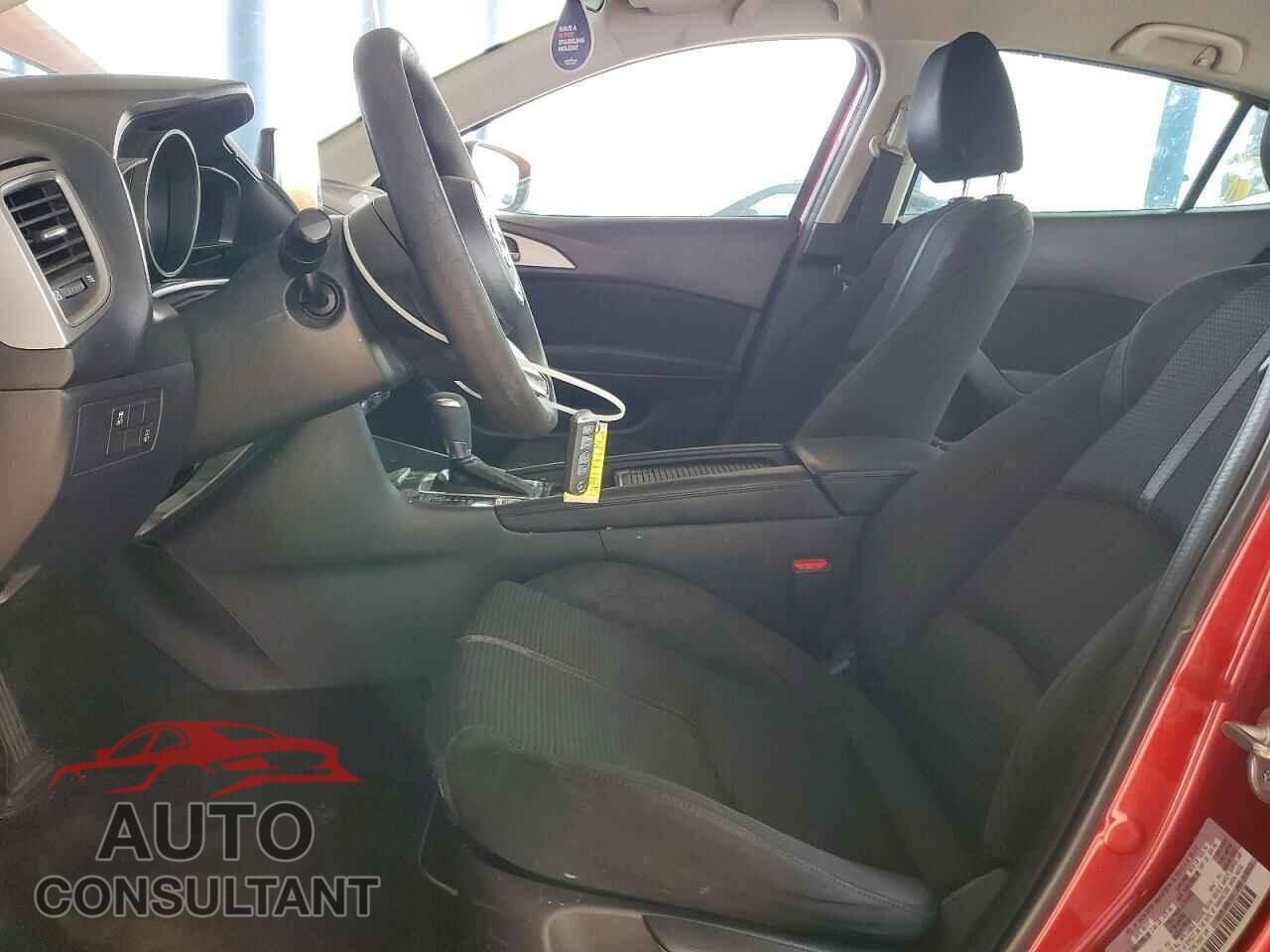 MAZDA 3 2018 - 3MZBN1U76JM160645