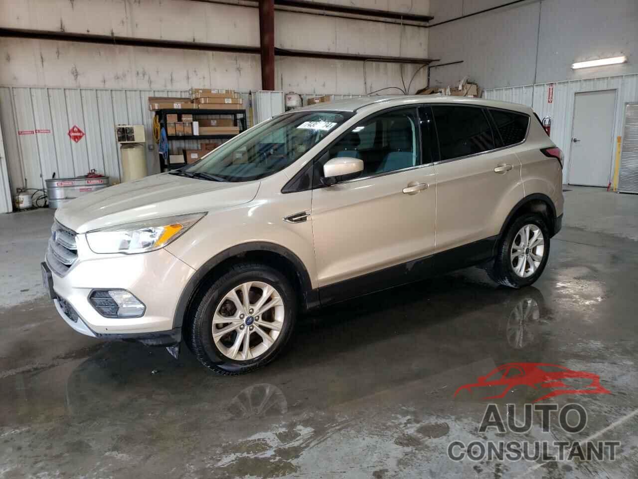 FORD ESCAPE 2017 - 1FMCU0G97HUF10447