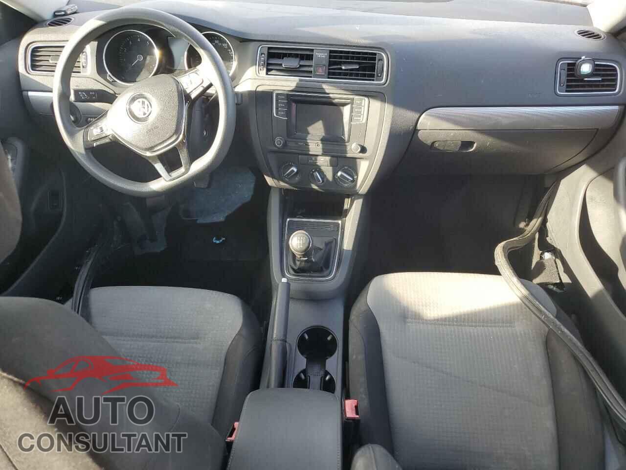 VOLKSWAGEN JETTA 2017 - 3VW167AJ2HM399731