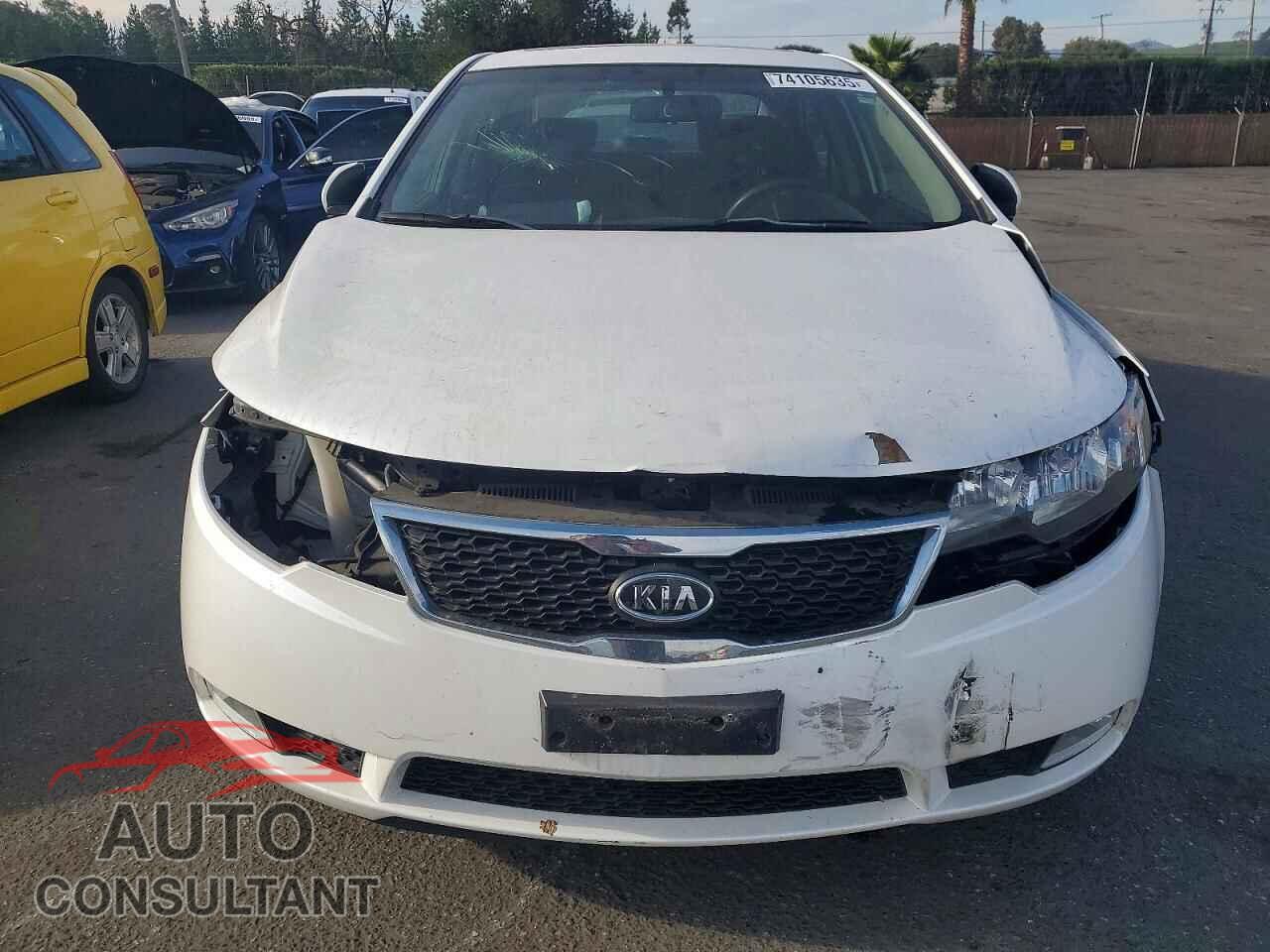 KIA FORTE 2012 - KNAFW4A3XC5605964