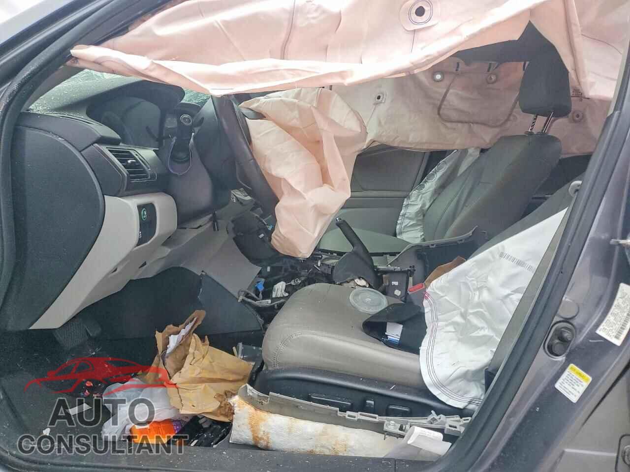 HONDA ACCORD 2014 - 1HGCR3F84EA010616