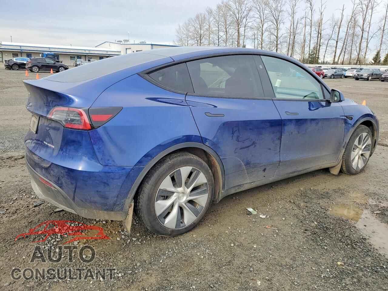 TESLA MODEL Y 2024 - 7SAYGAEEXRF982646