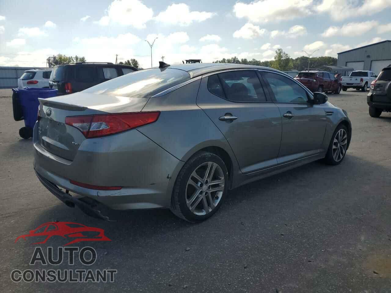 KIA OPTIMA 2013 - 5XXGR4A66DG121392