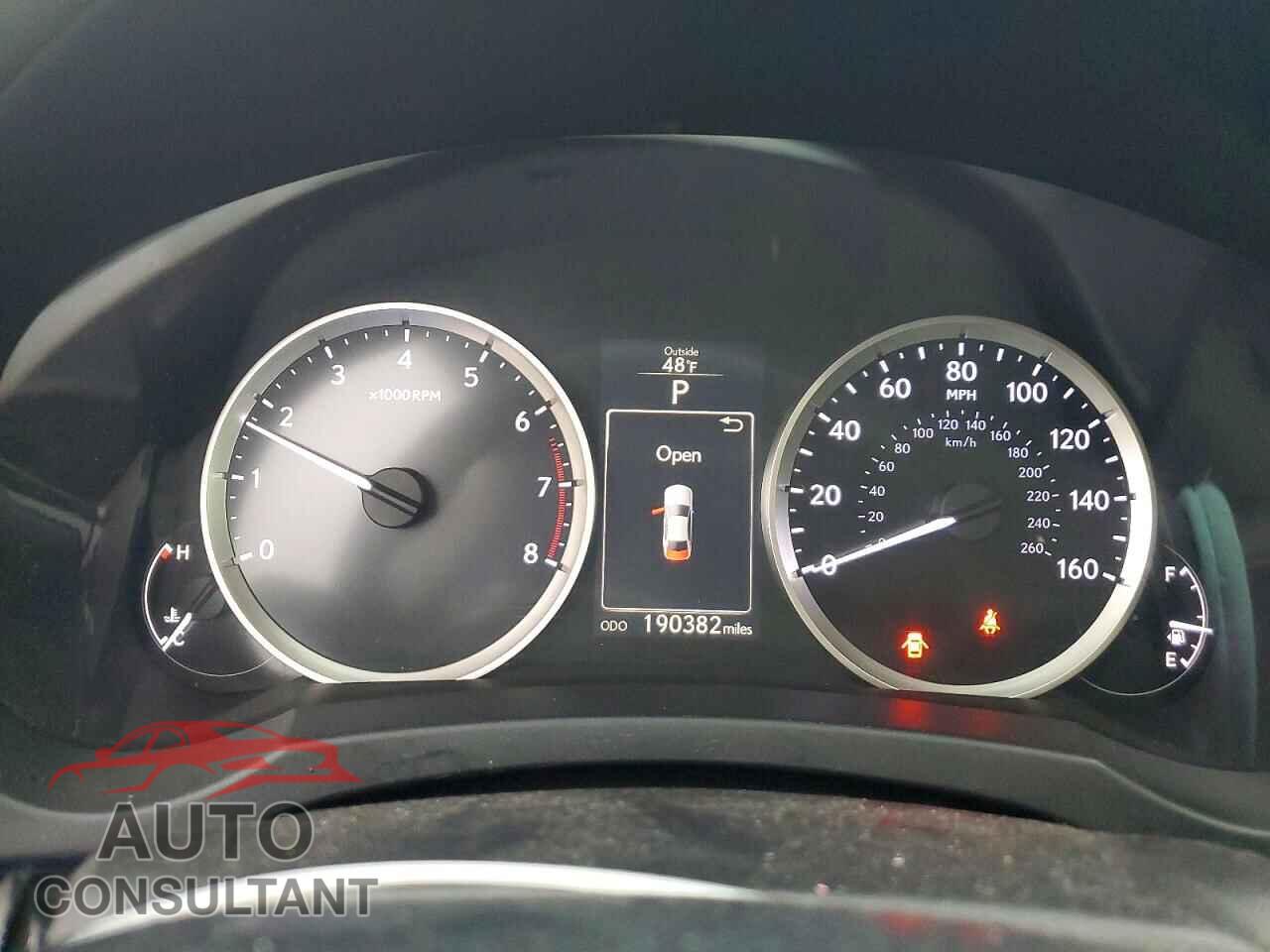LEXUS IS 2015 - JTHCE1D29F5005885