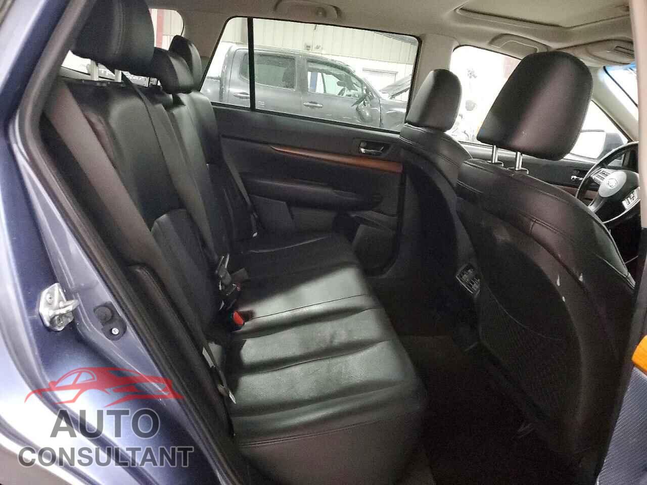 SUBARU OUTBACK 2013 - 4S4BRBPC2D3301671
