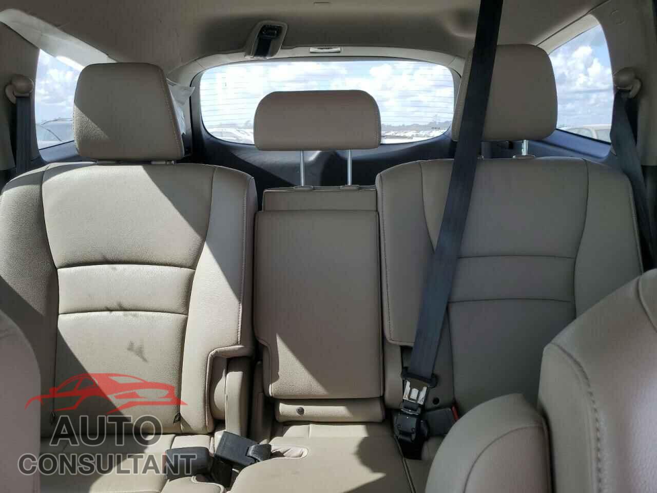 HONDA PILOT 2019 - 5FNYF5H90KB020173