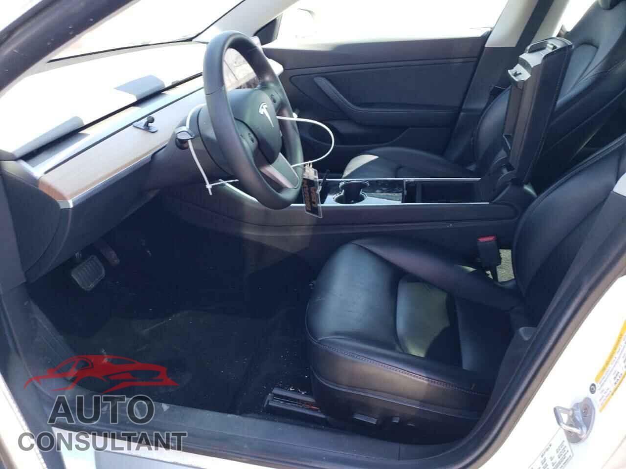 TESLA MODEL 3 2019 - 5YJ3E1EB5KF511769