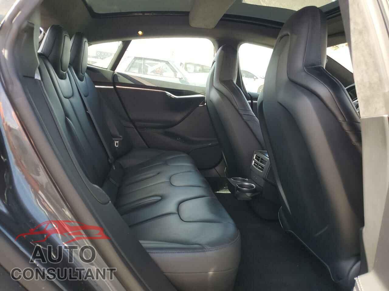 TESLA MODEL S 2016 - 5YJSA1E2XGF160856