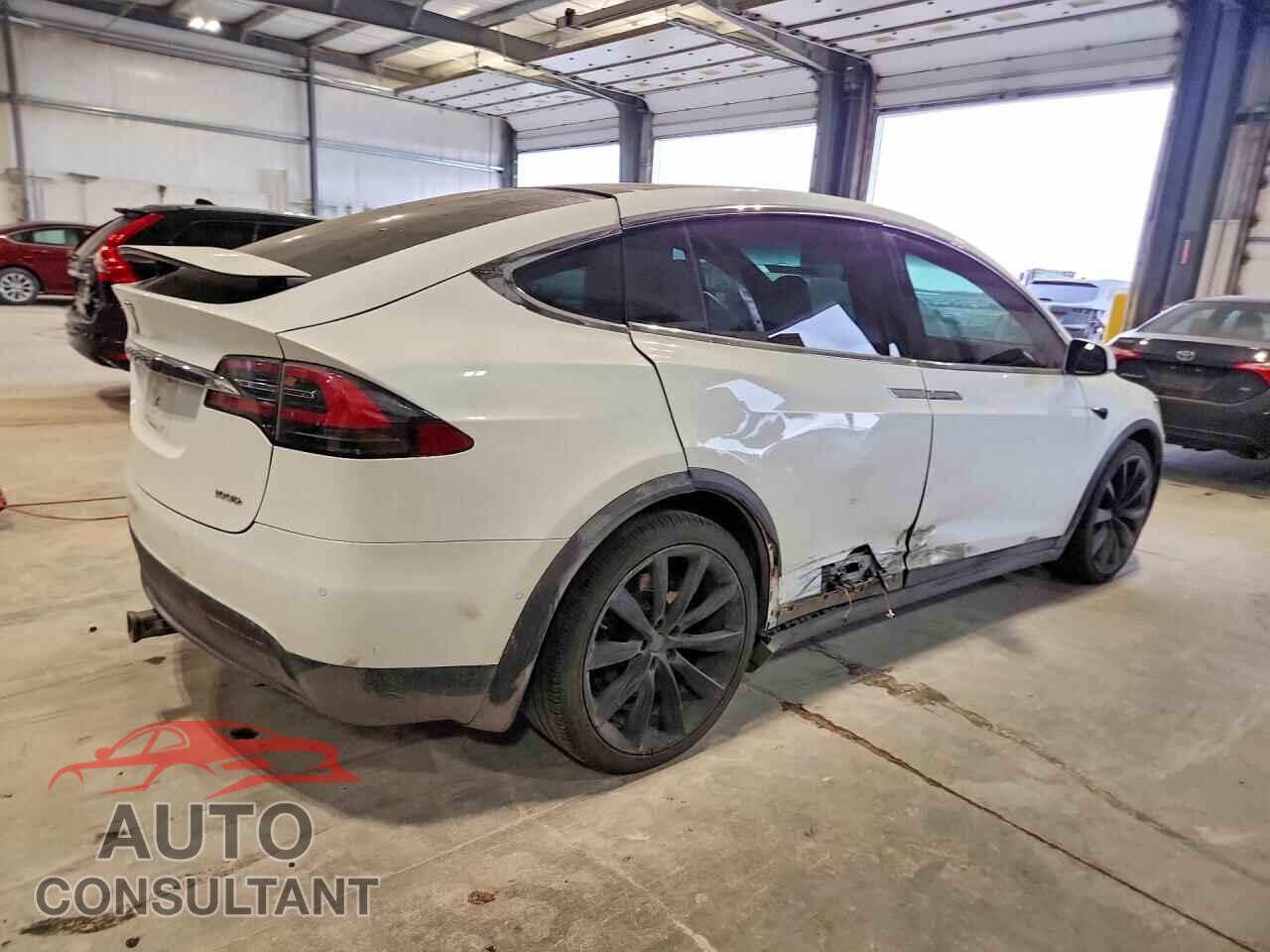 TESLA MODEL X 2017 - 5YJXCBE24HF043698