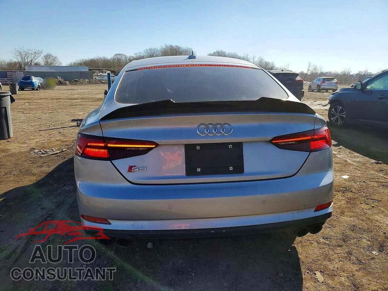 AUDI S5/RS5 2018 - WAUB4CF51JA031347
