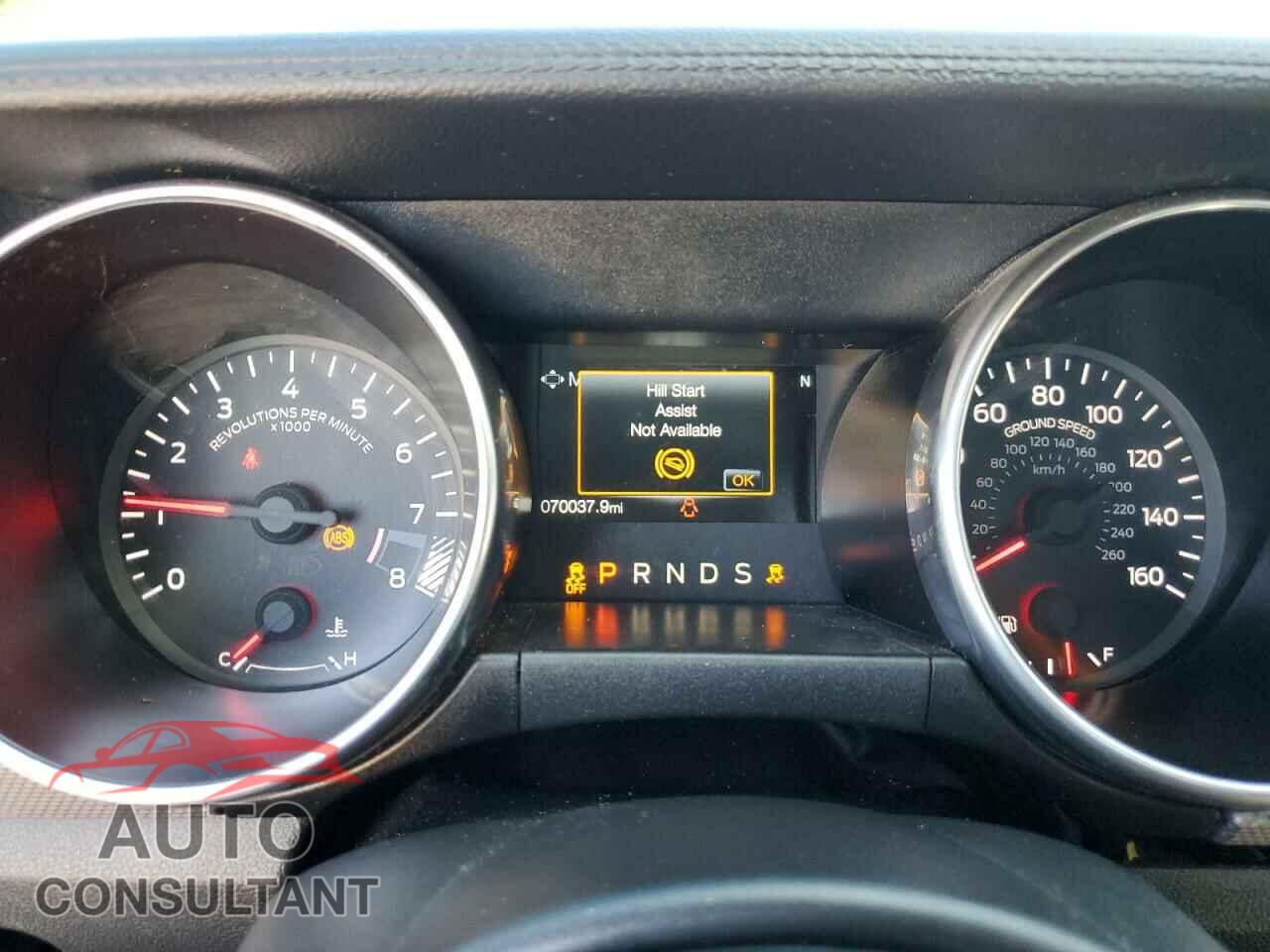FORD MUSTANG 2019 - 1FA6P8CF1K5199592