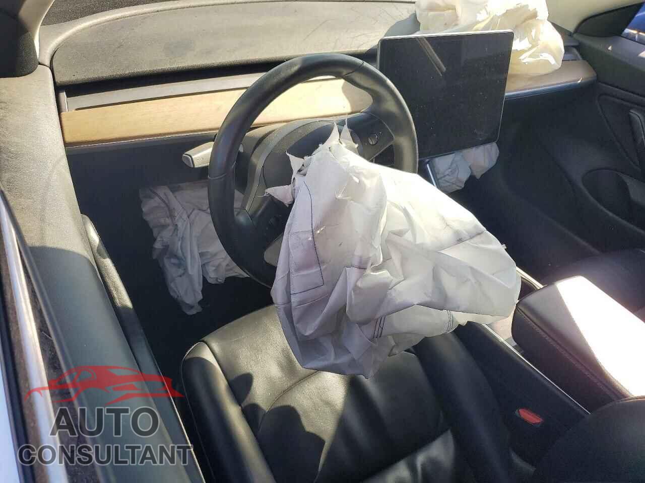 TESLA MODEL 3 2018 - 5YJ3E1EA2JF003703