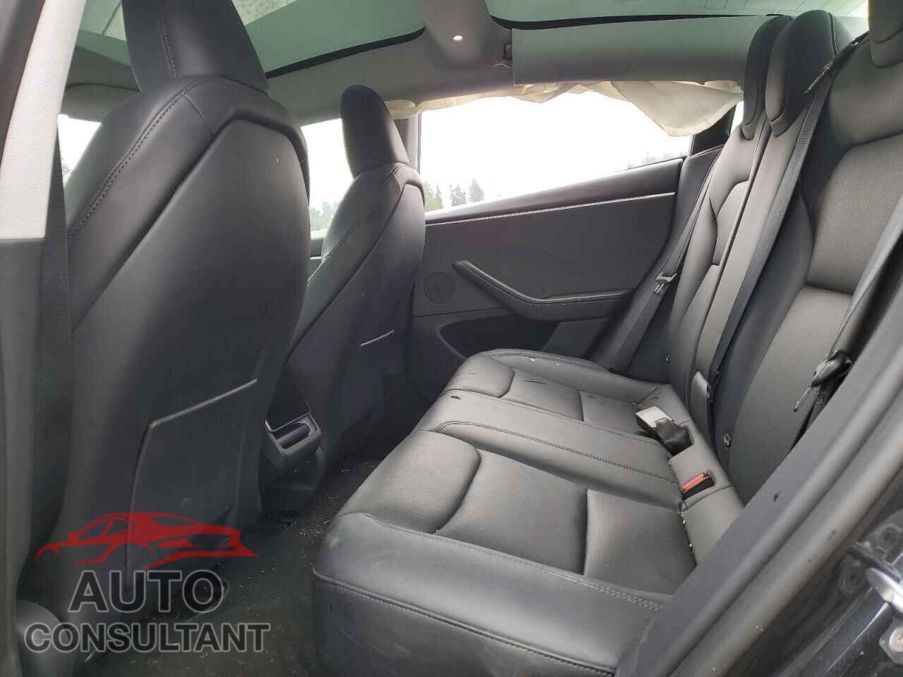 TESLA MODEL 3 2024 - 5YJ3E1EA9RF866638