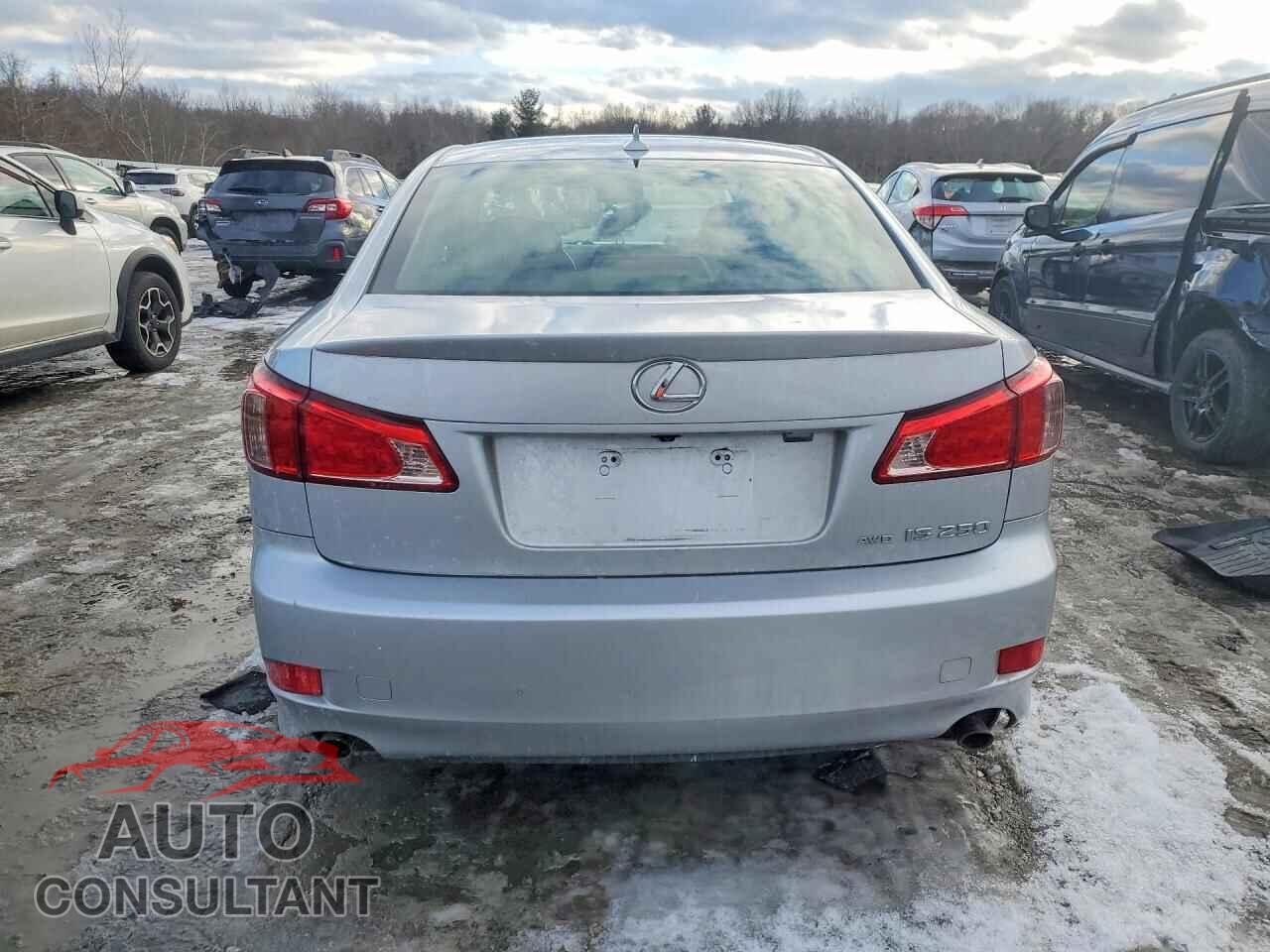 LEXUS IS 2013 - JTHCF5C23D5062053
