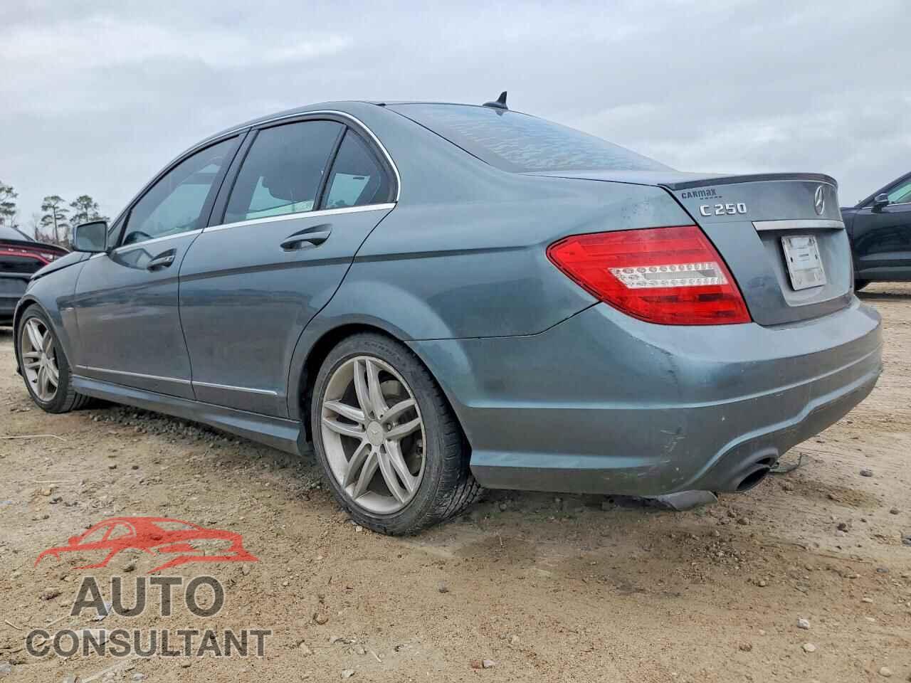 MERCEDES-BENZ C-CLASS 2012 - WDDGF4HB9CA684867