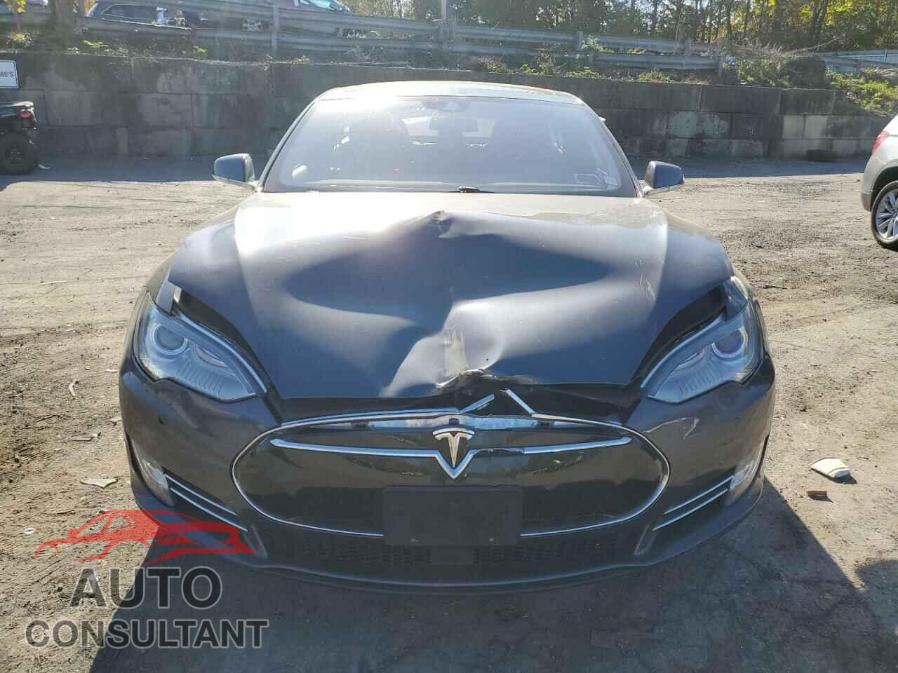 TESLA MODEL S 2016 - 5YJSA1E21GF130032